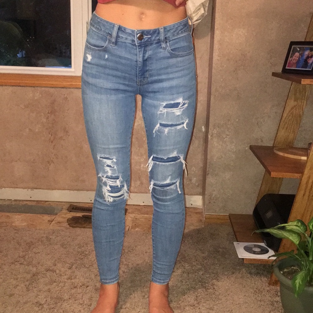 Hi-Rise Ripped Jeggings